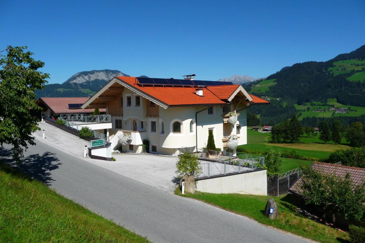 Landhaus Manzl 호프가르텐 임 브릭젠탈 외부 사진